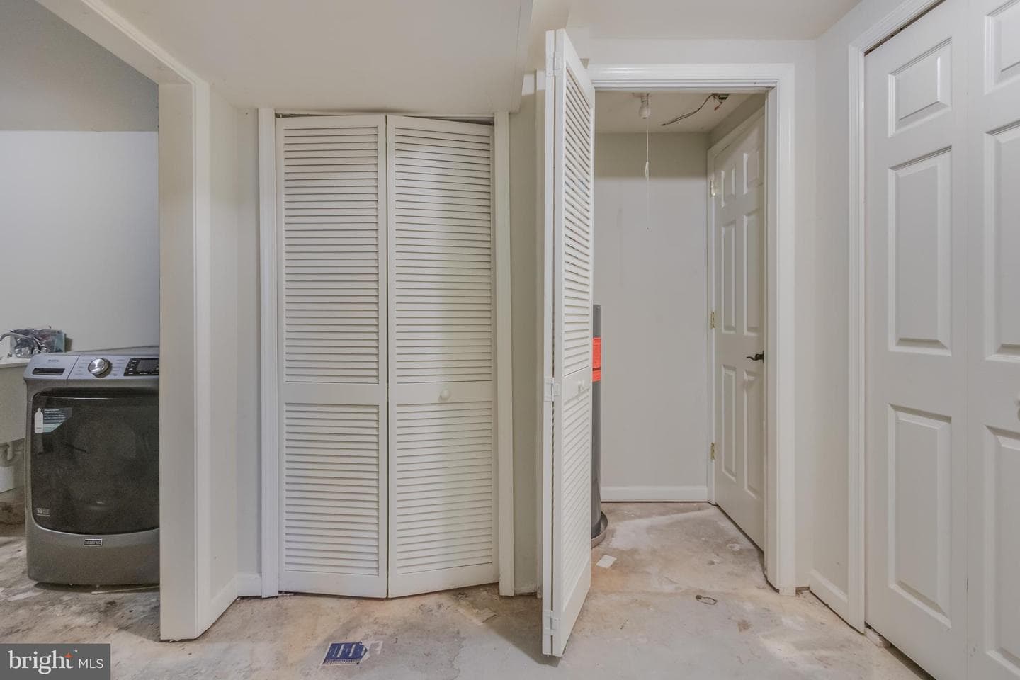 1114 Hybrid Avenue photo 29
