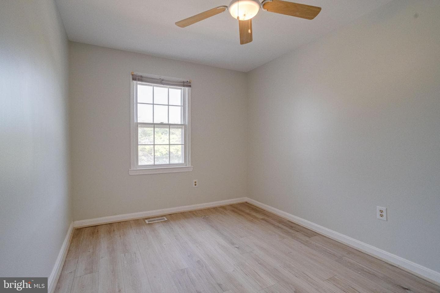 5943 Surratts Village Drive photo 36