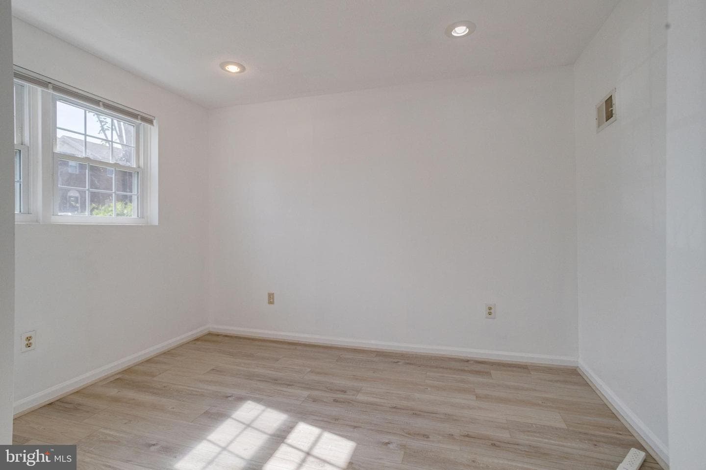 5943 Surratts Village Drive photo 48