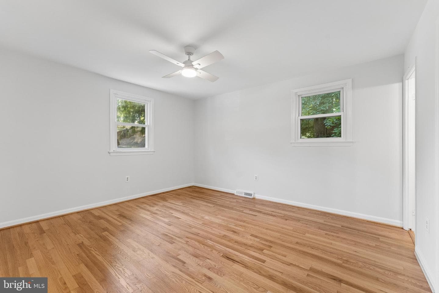 4801 Woodford Lane photo 17