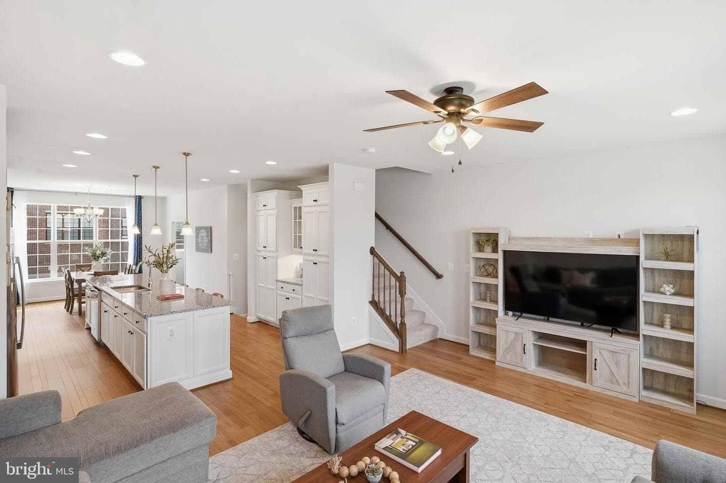 618 Skiff Way photo 21