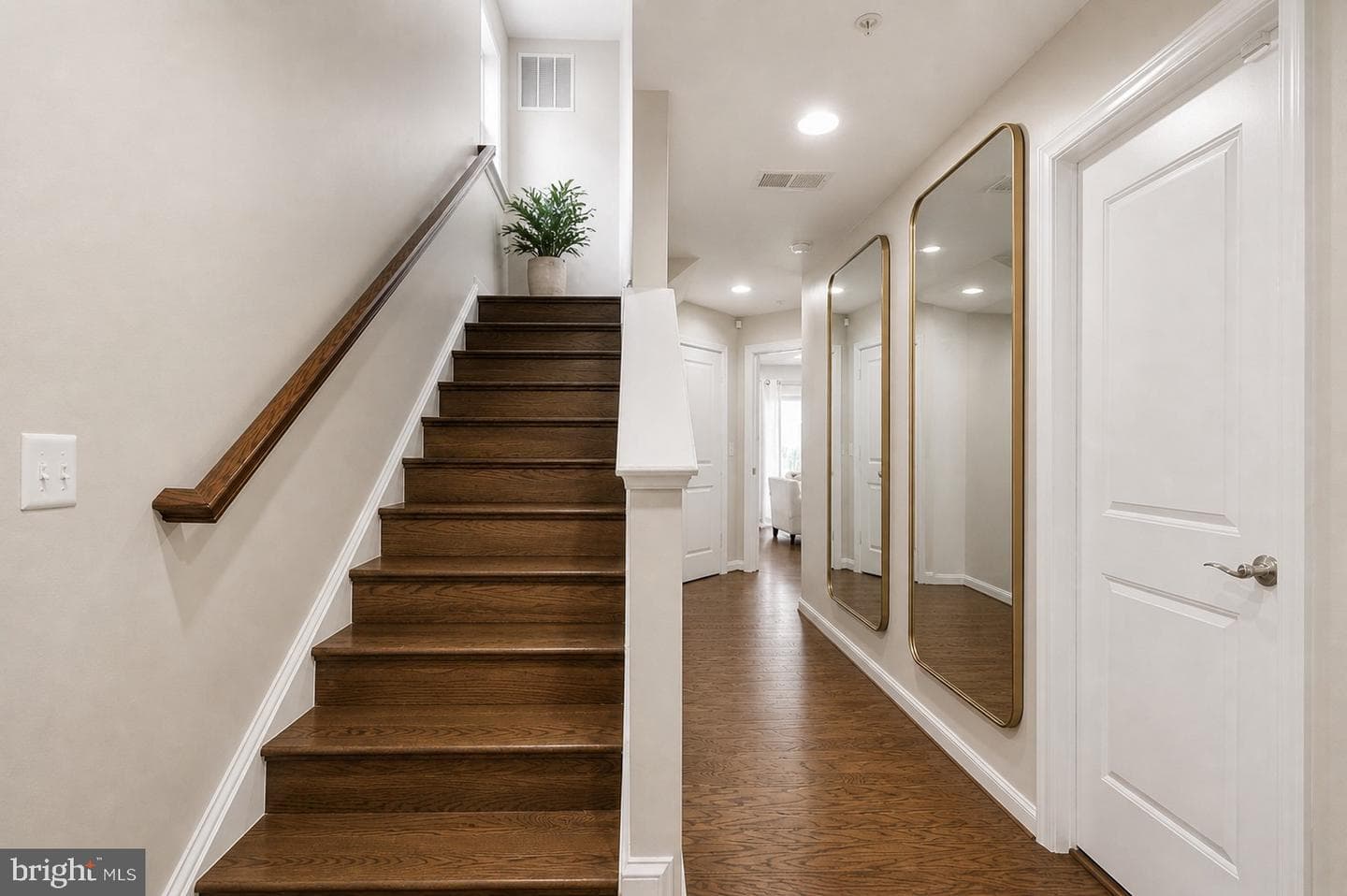 1052 Owens Road photo 5