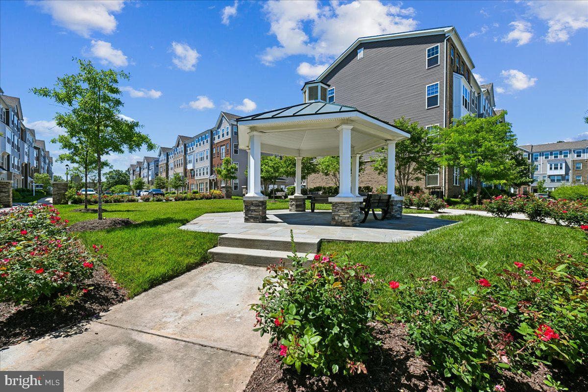 10518 Jim Lovell Lane photo 40
