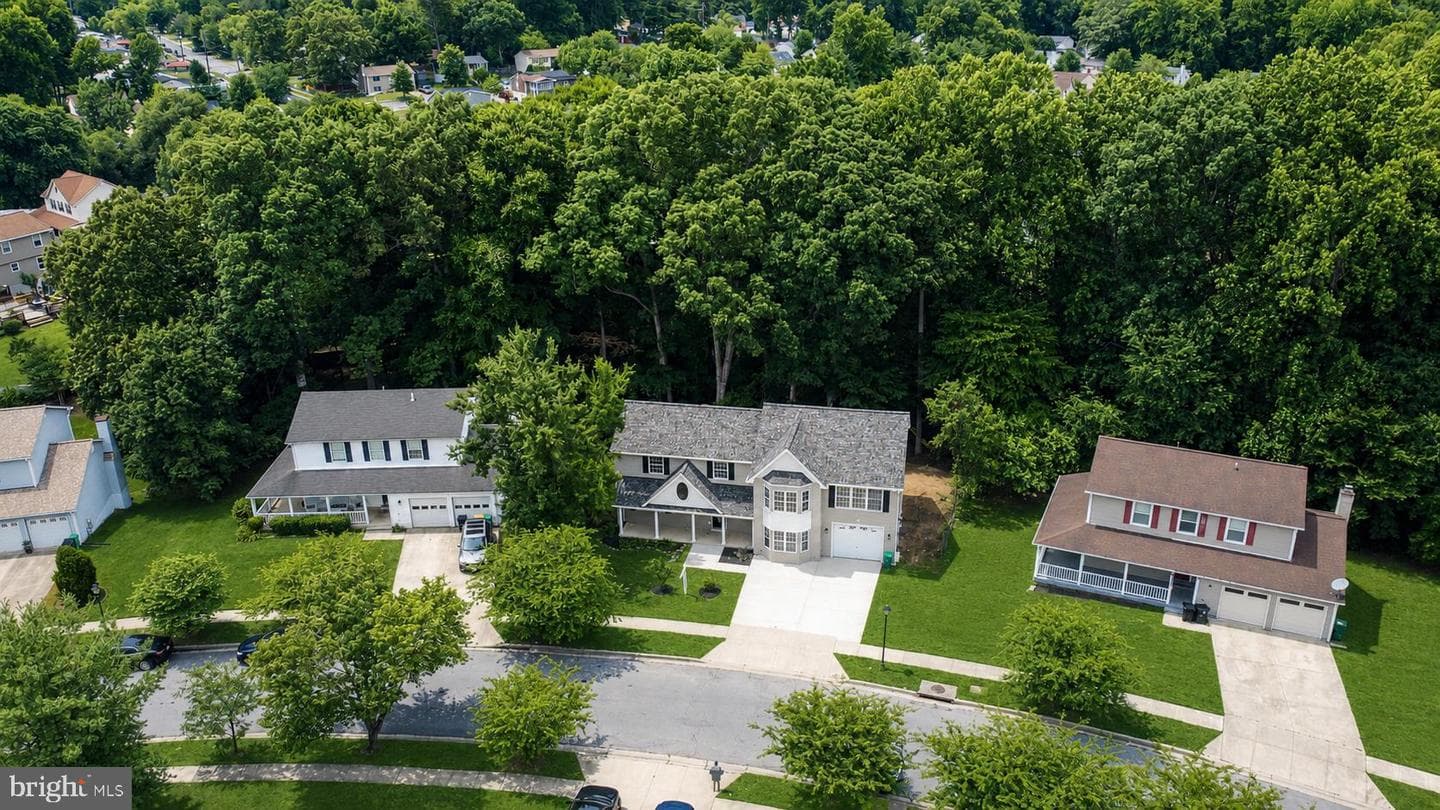 9312 Fox Run Drive photo 3