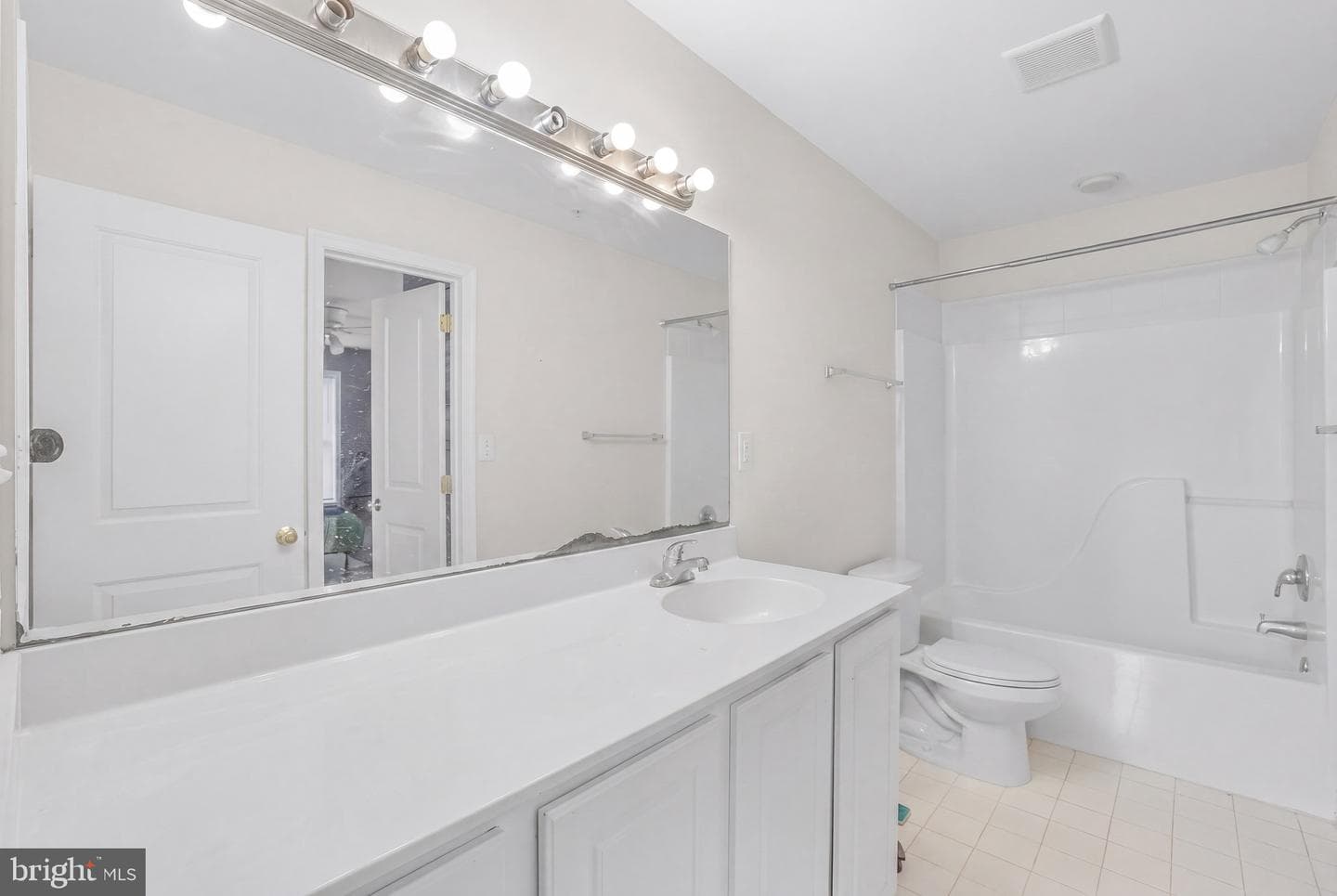 4702 Tecumseh Street photo 19
