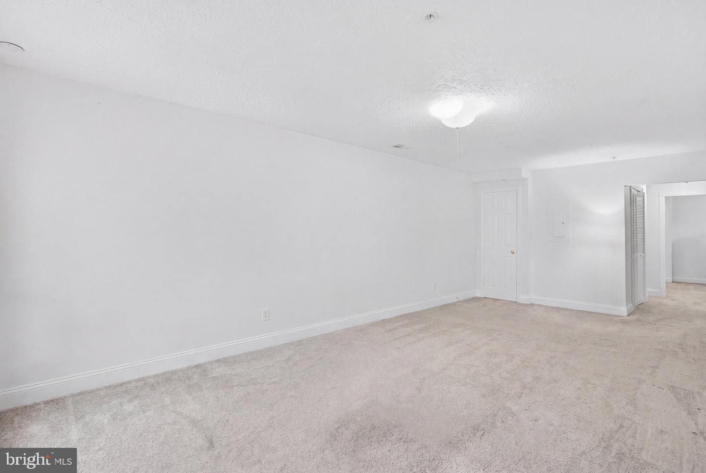 4702 Tecumseh Street photo 39