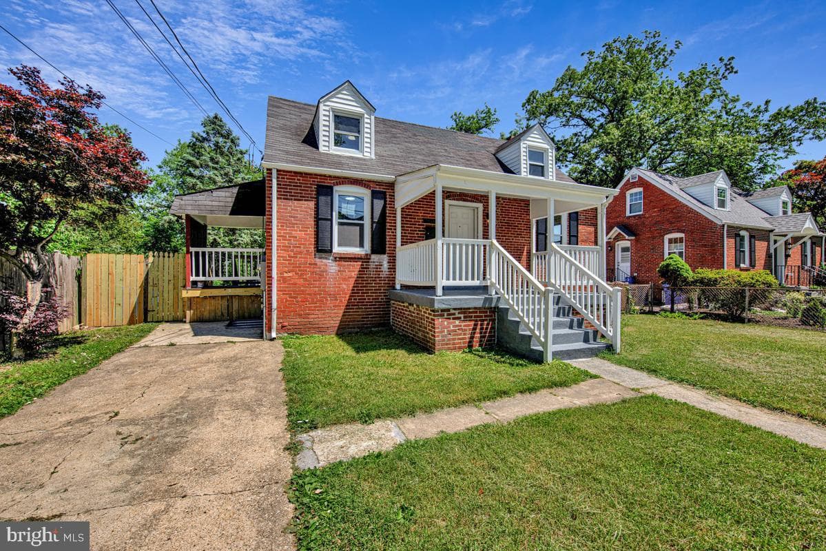 9035 48th Place, College Park