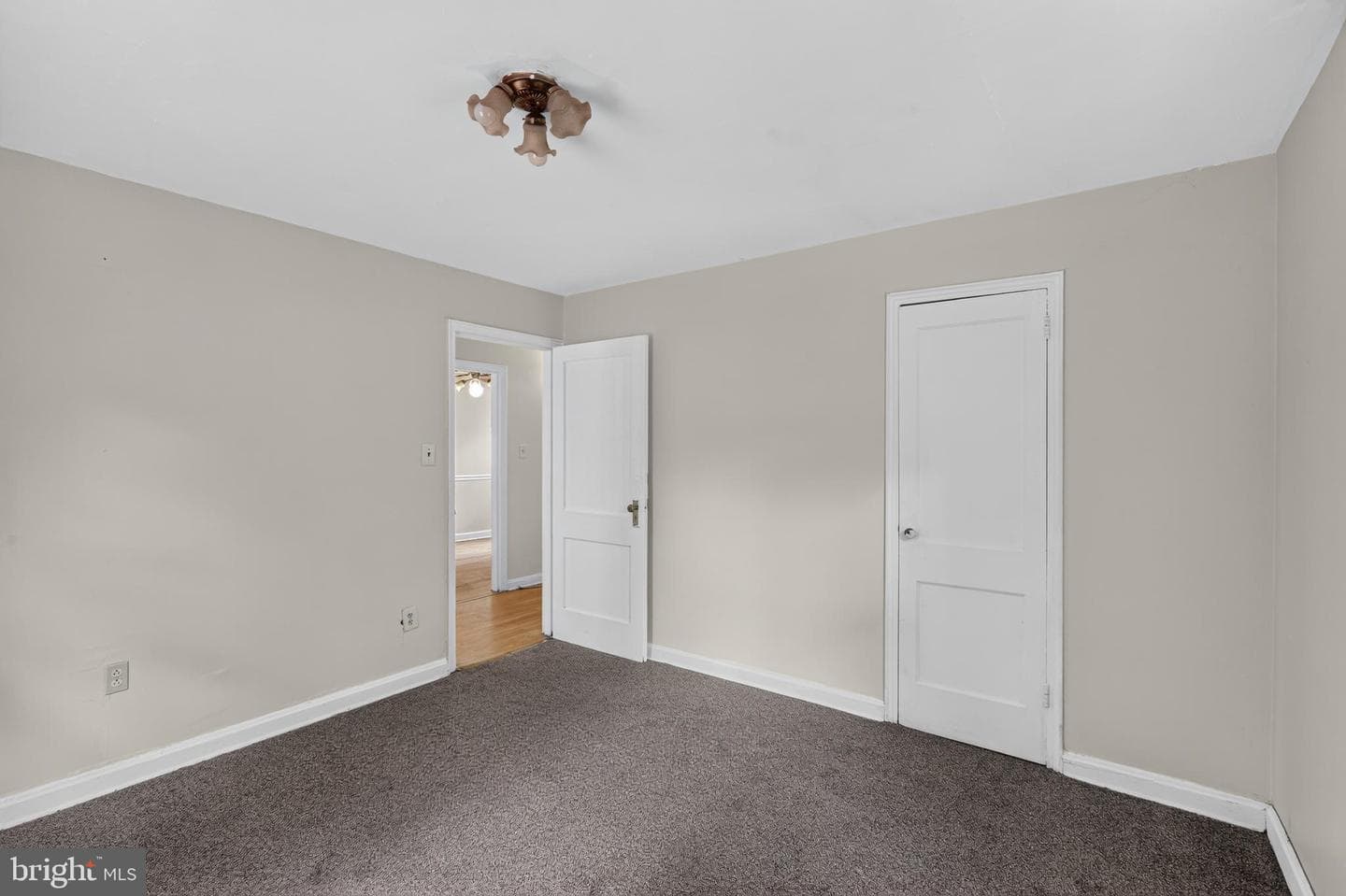 6903 Shepherd Street photo 25