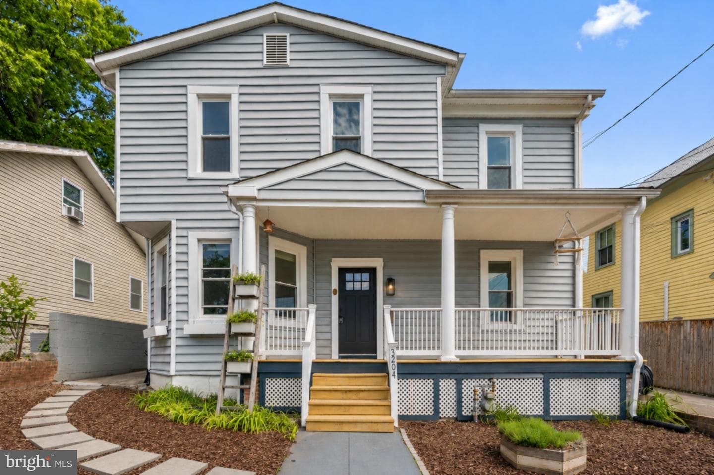 3204 Perry Street, Mount Rainier