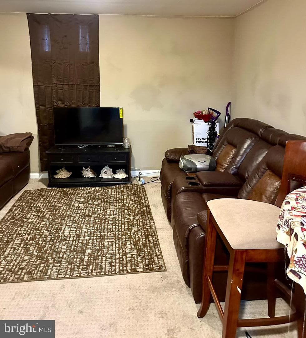 2114 Columbia Avenue photo 10