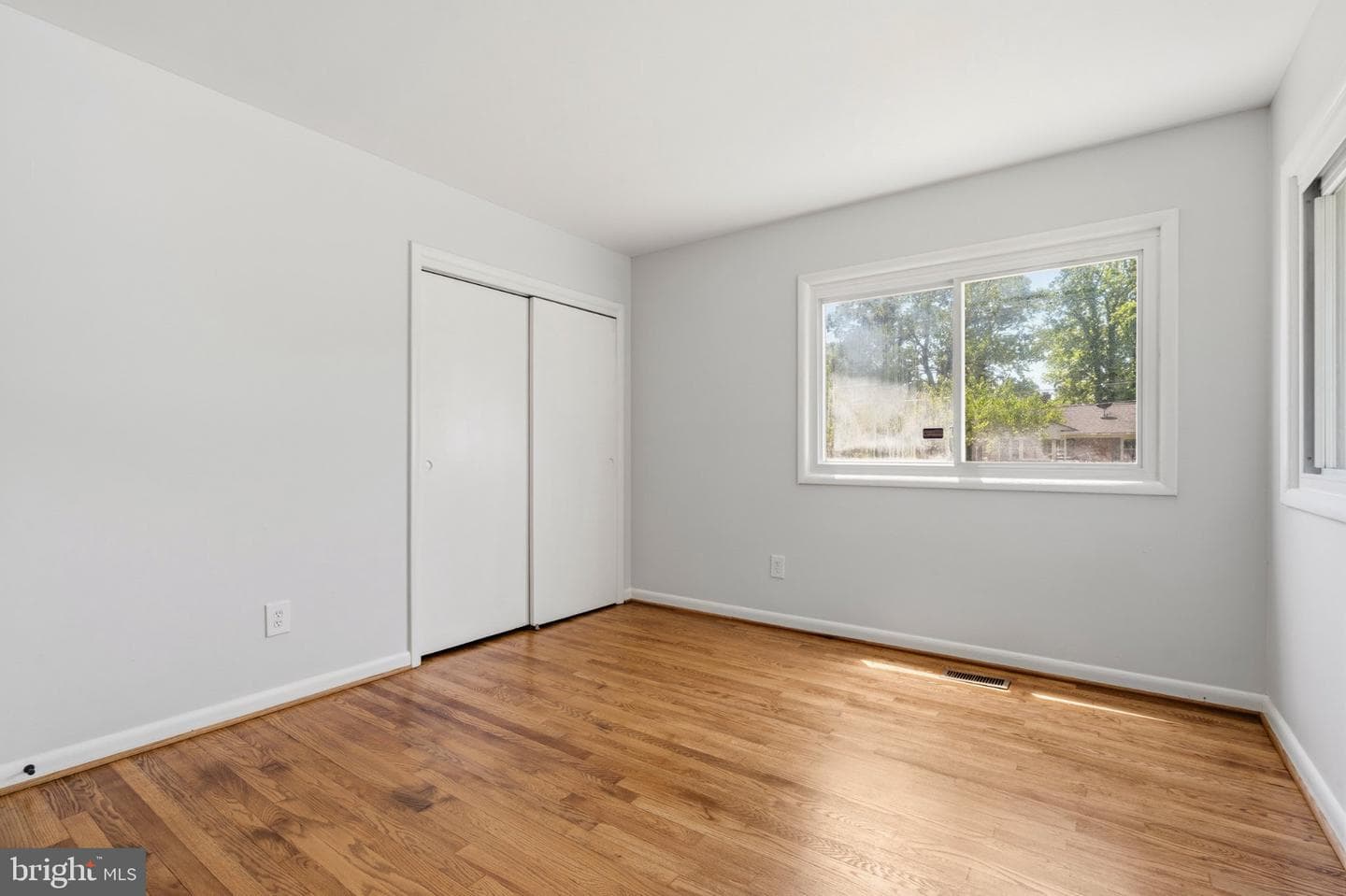 9610 Wellington Street photo 17