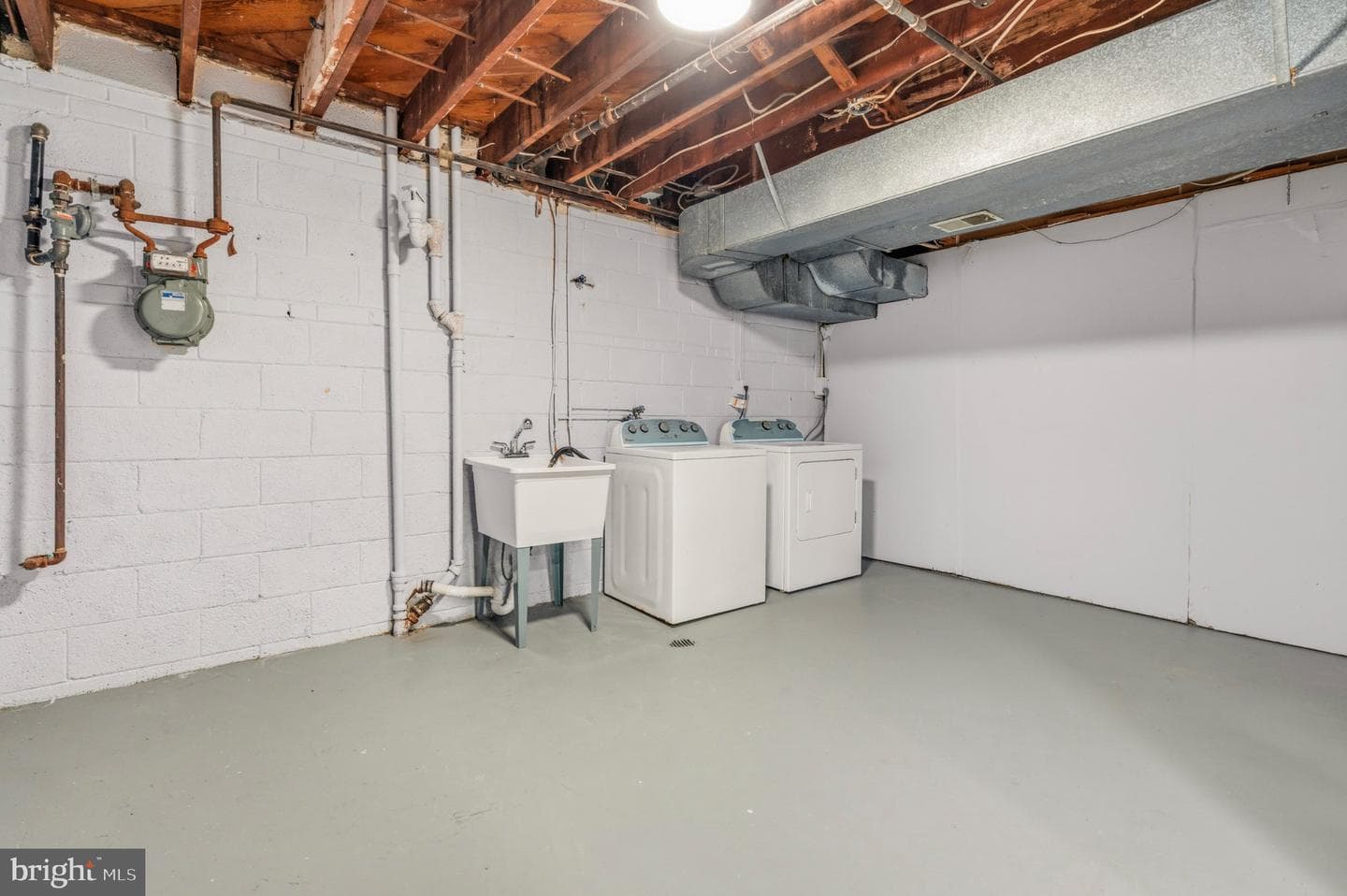 9610 Wellington Street photo 30