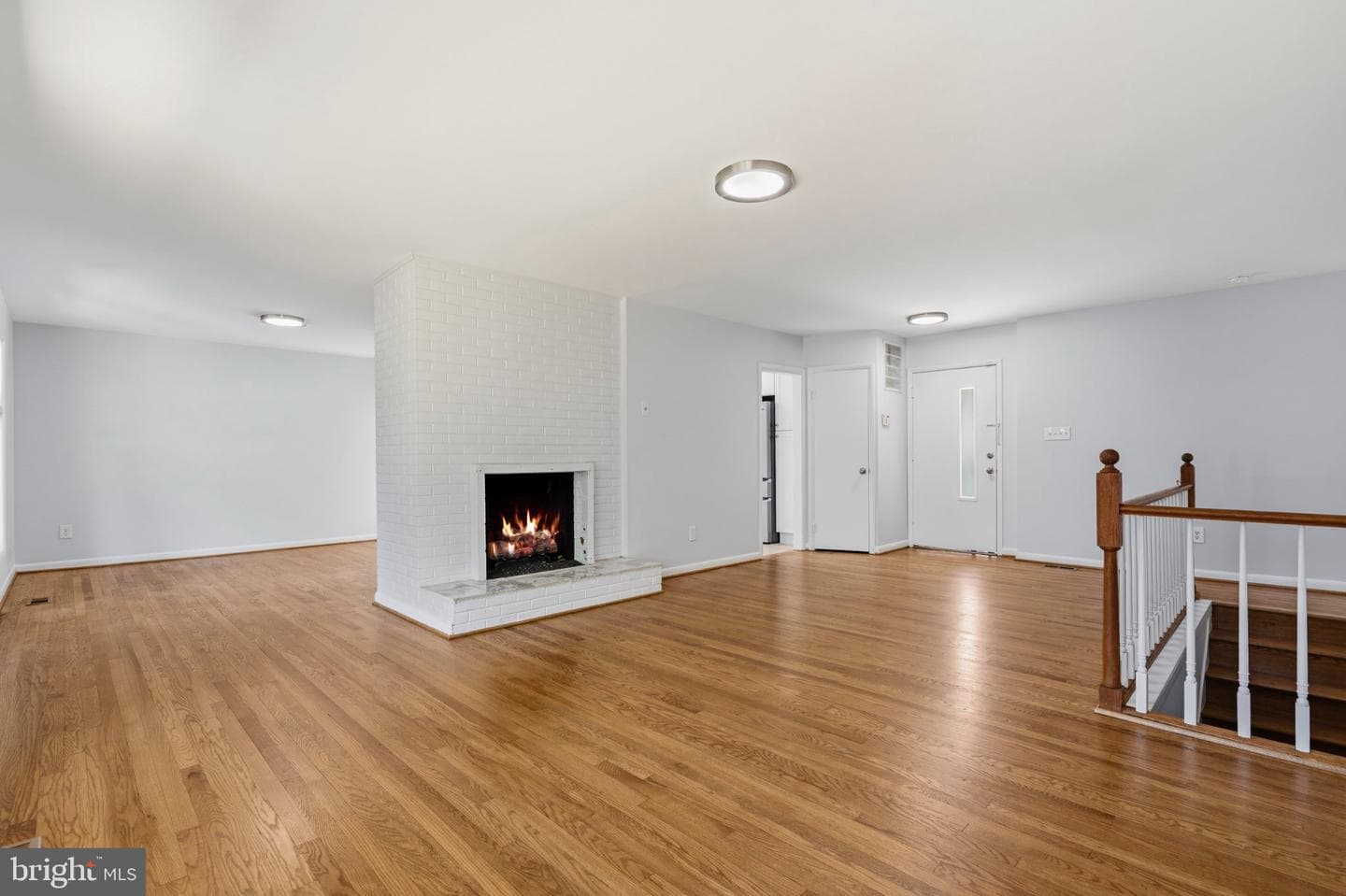 9610 Wellington Street photo 4