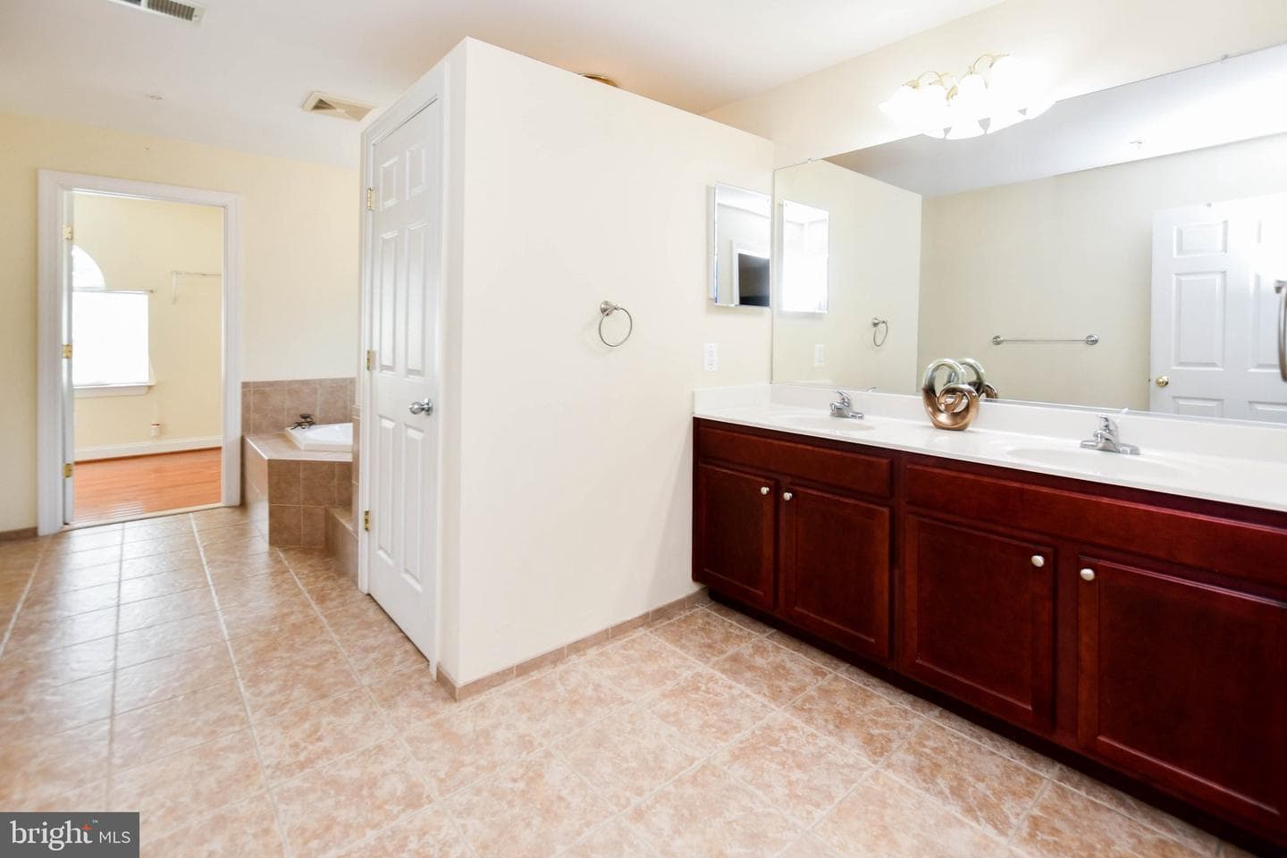 7210 Greenspring Lane photo 73