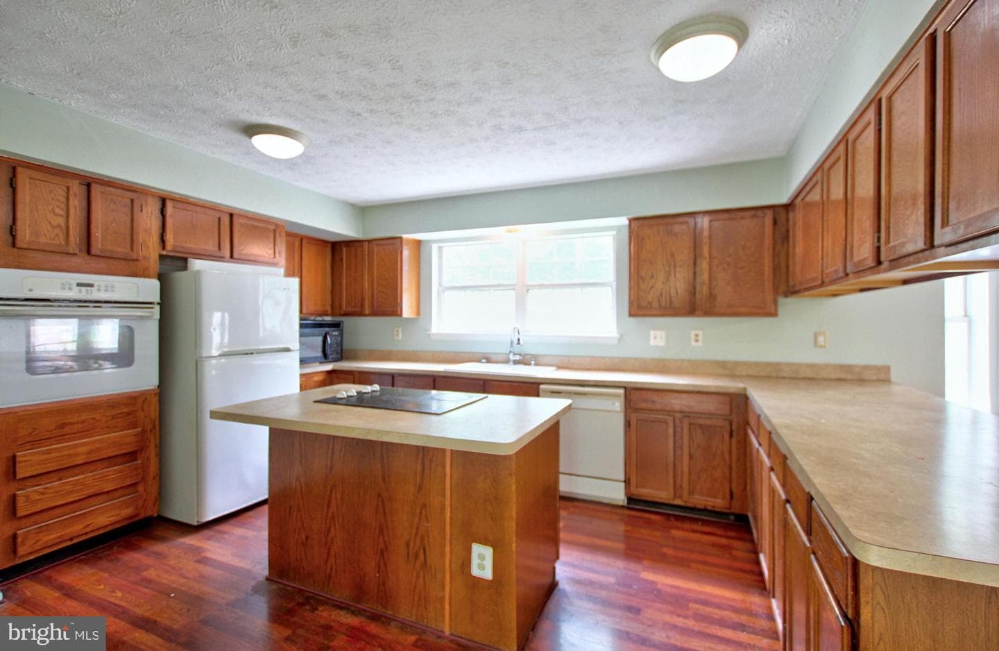 10711 Featherstone Drive photo 14