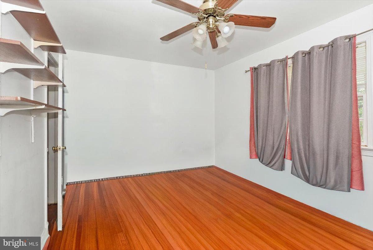5919 Chris Mar Avenue photo 17