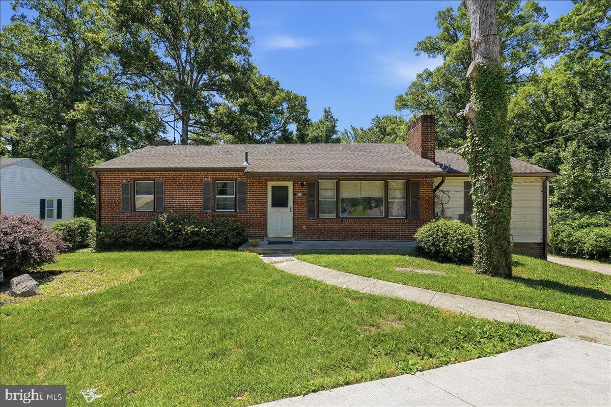 5919 Chris Mar Avenue, Clinton
