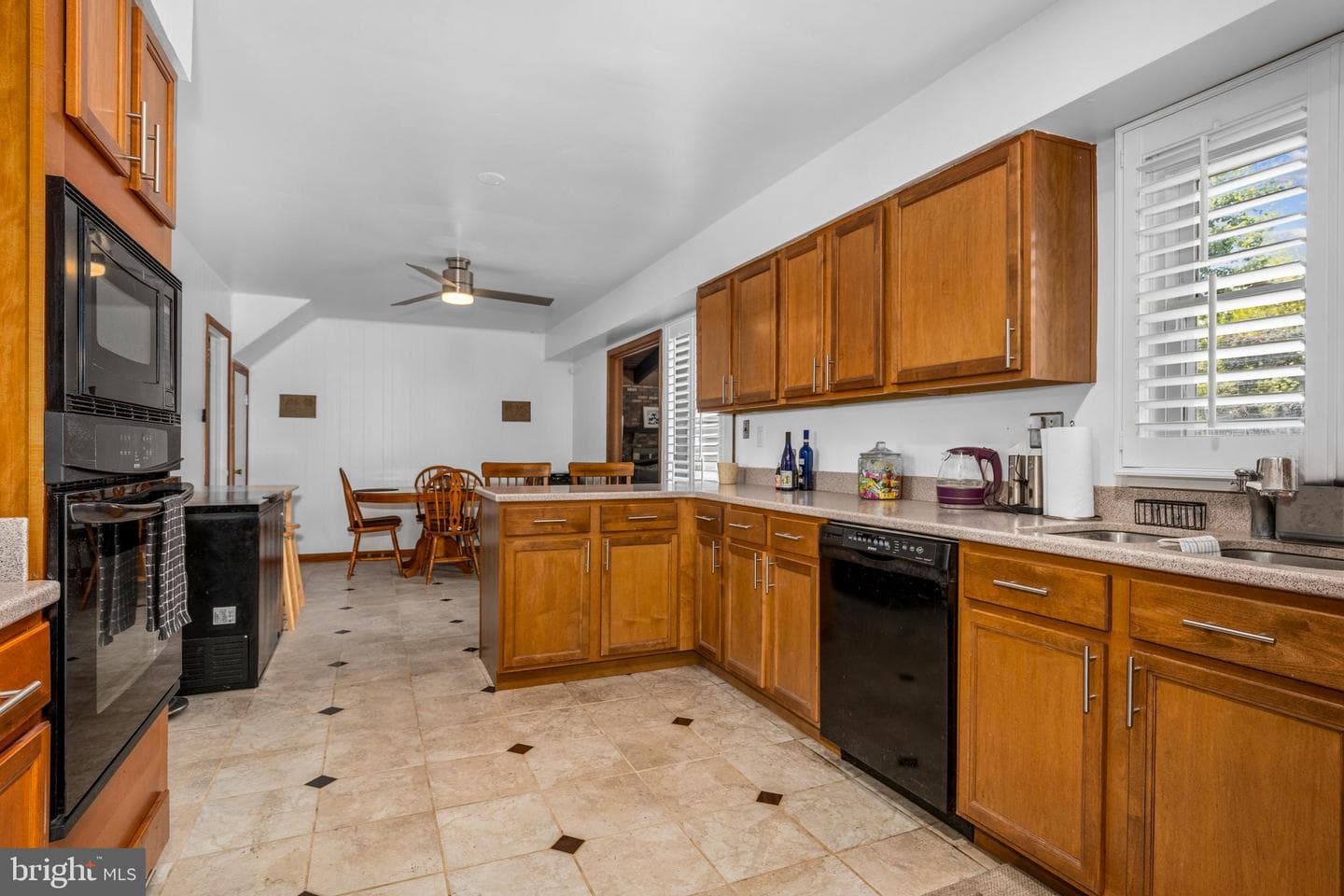 12211 Wynmore Lane photo 14