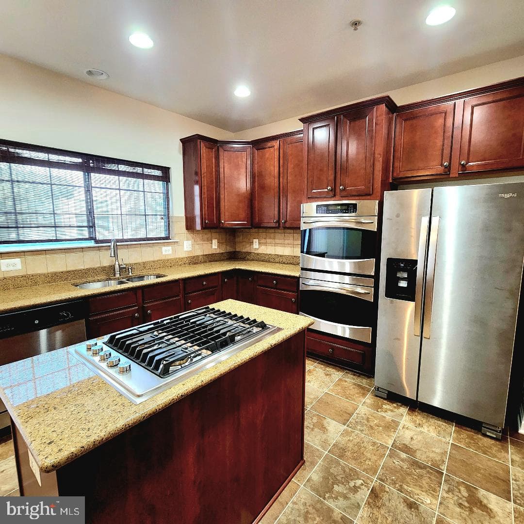 15625 Chadsey Lane photo 7