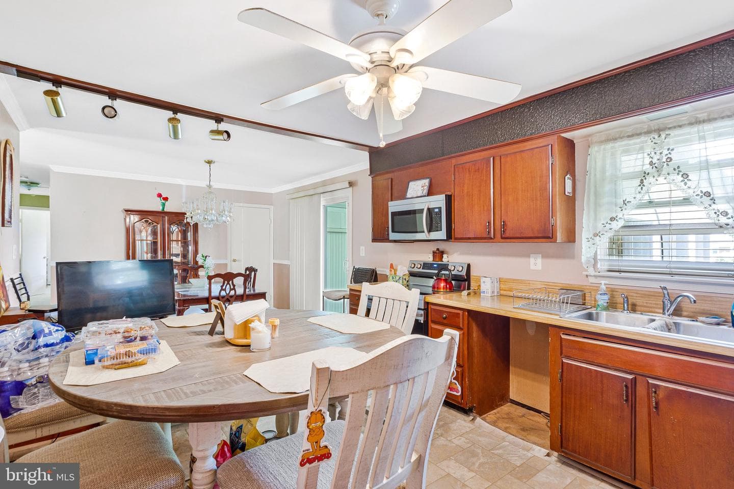 12102 Wimbleton Street photo 20