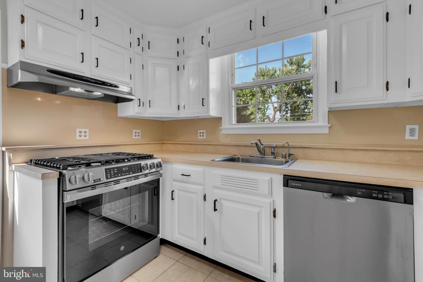 415 Winslow Road photo 17