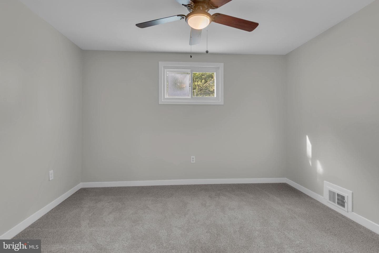 415 Winslow Road photo 27