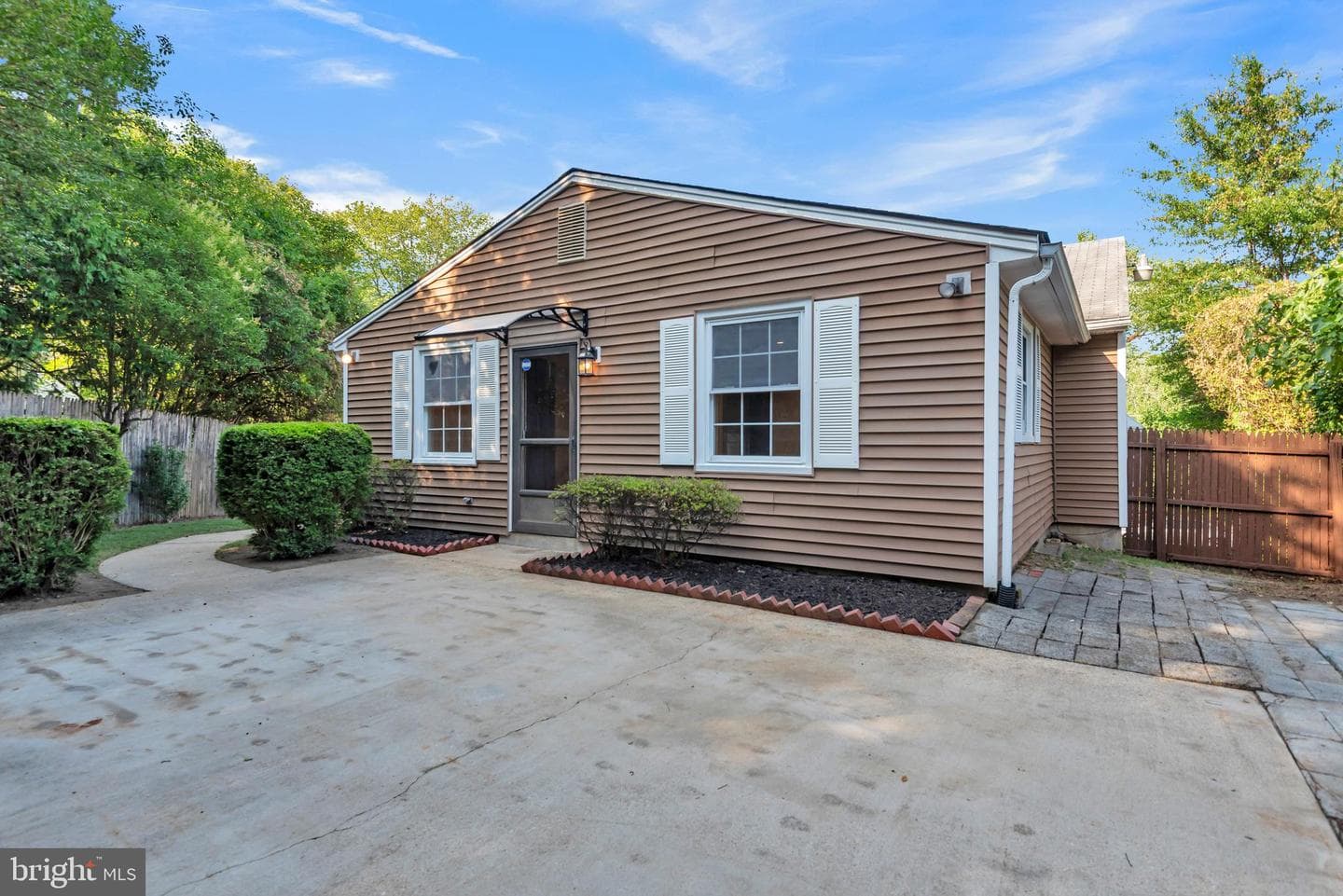 415 Winslow Road photo 38