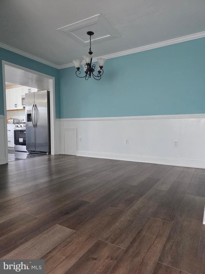 6912 Furness Avenue photo 4