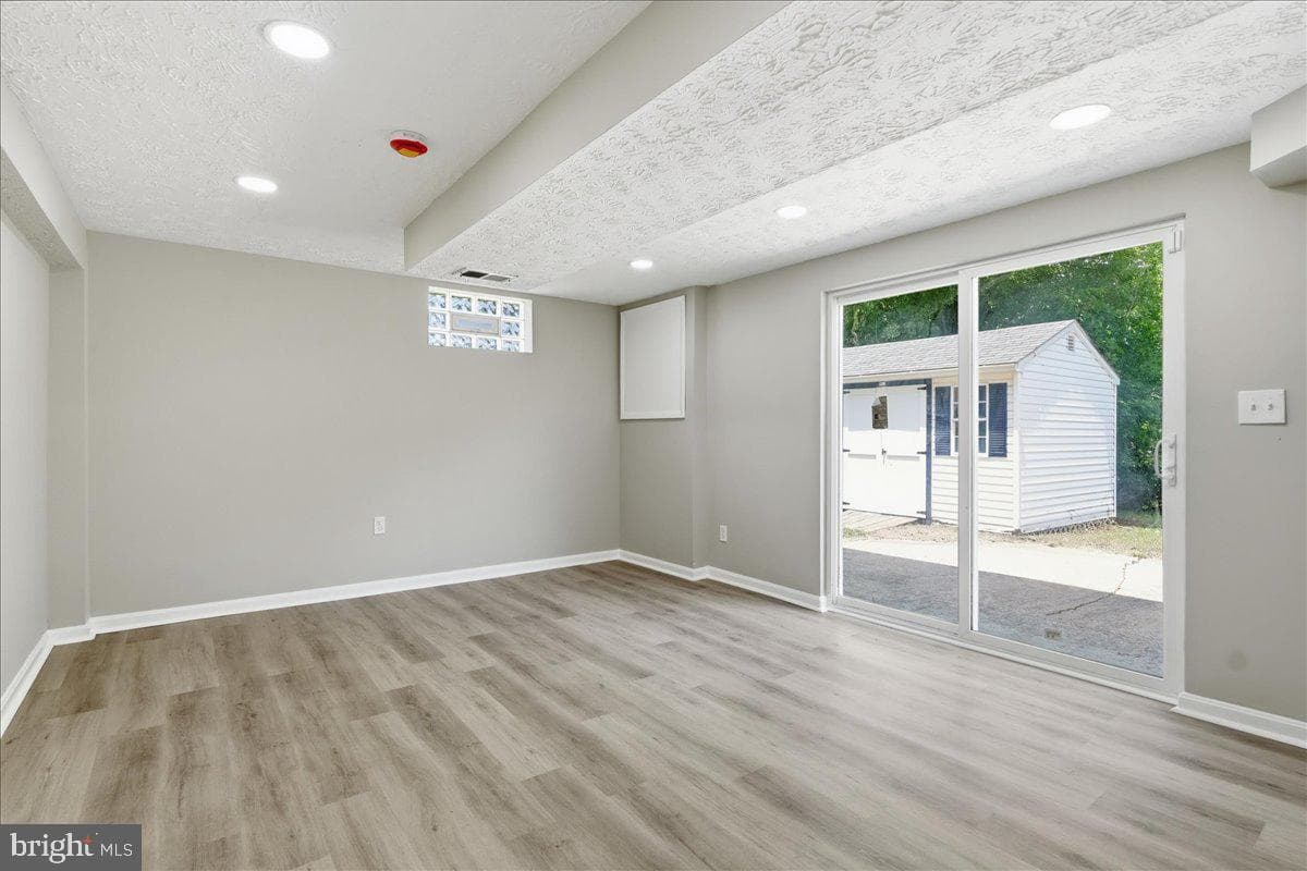 3012 Lumar Drive photo 16