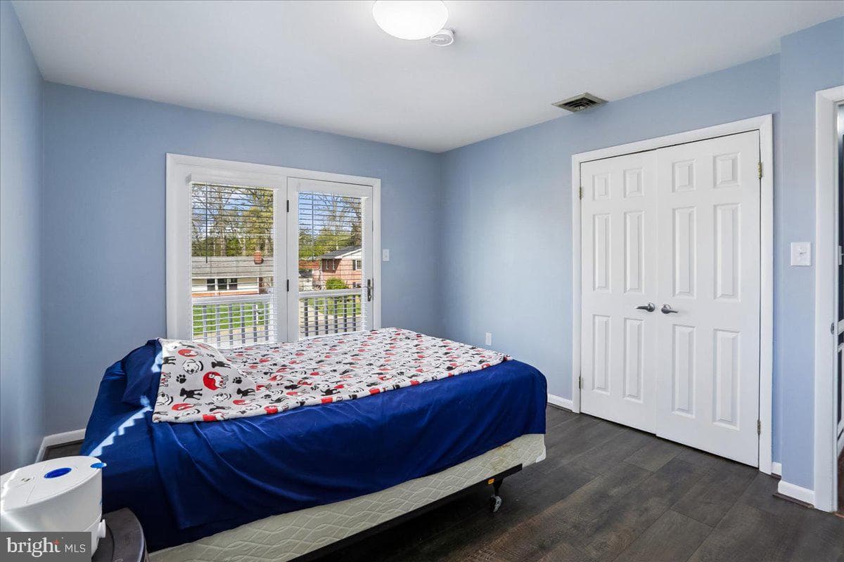 6410 White Oak Avenue photo 27