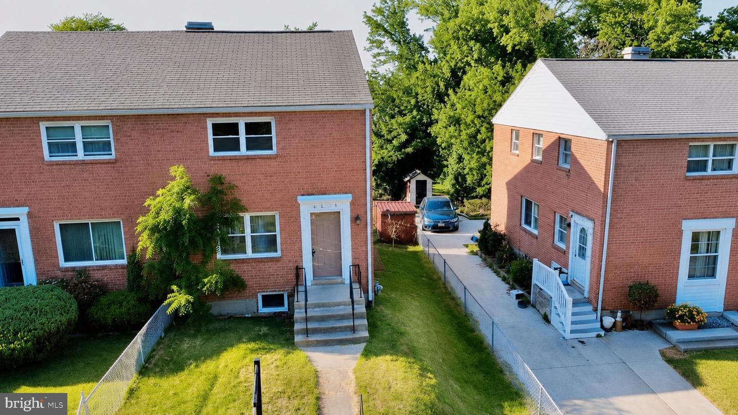 6212 Carters Lane, Riverdale