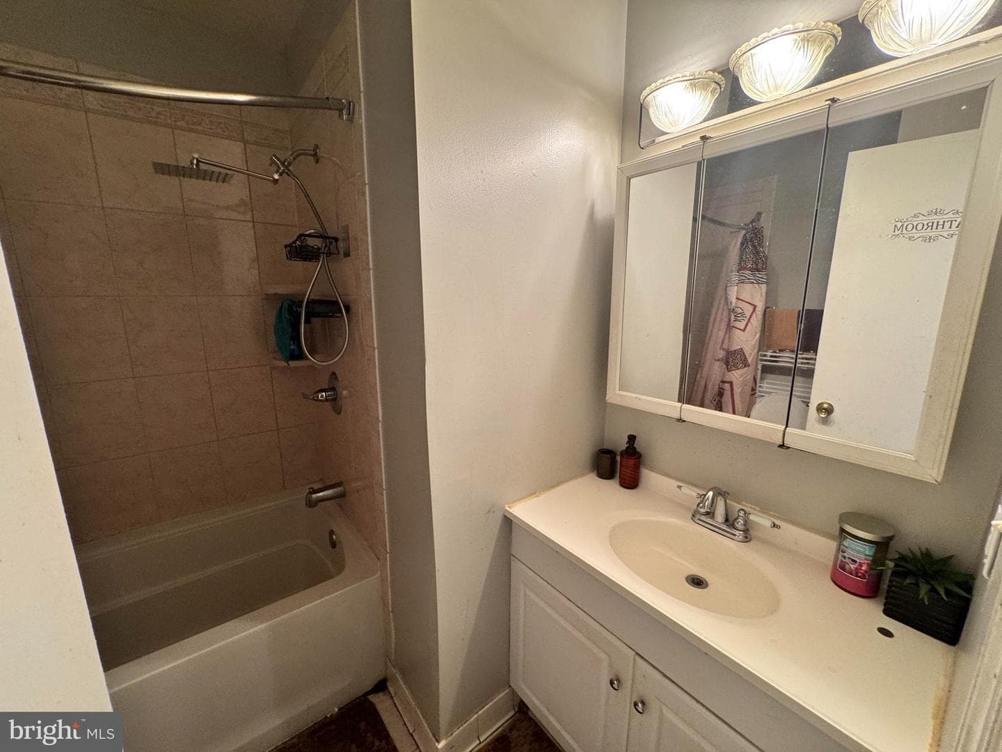 5959 Hil Mar Drive photo 10