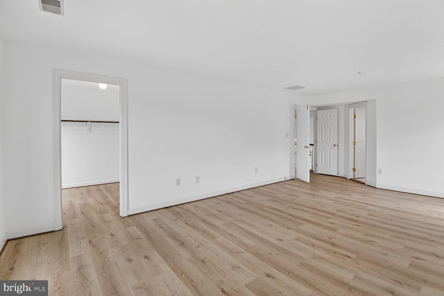 11901 Shakespeare Court photo 34