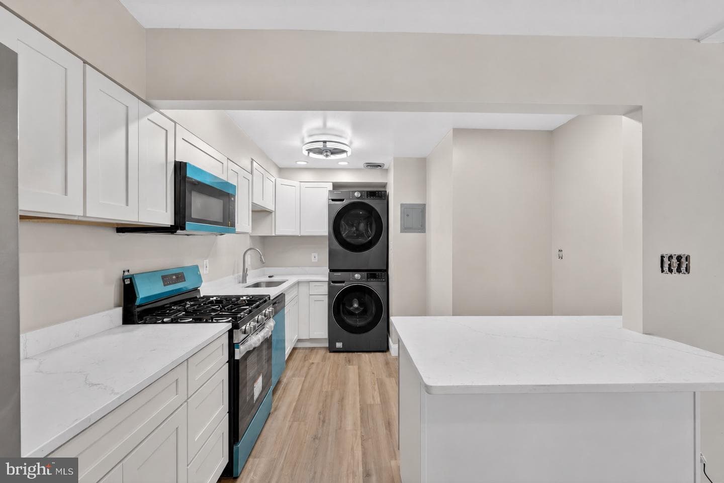2312 Ewing Avenue #15 photo 3