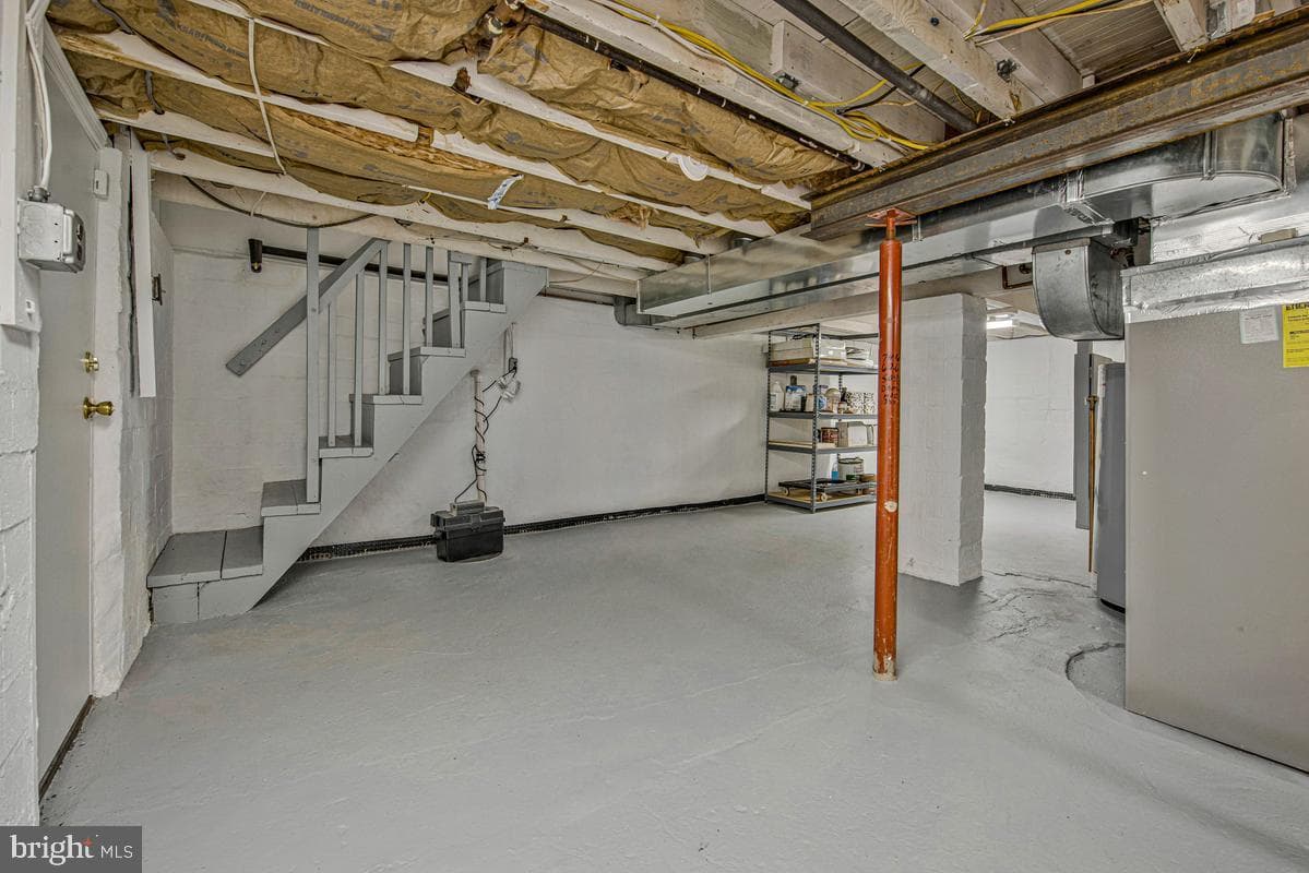 4221 Kennedy Street photo 36