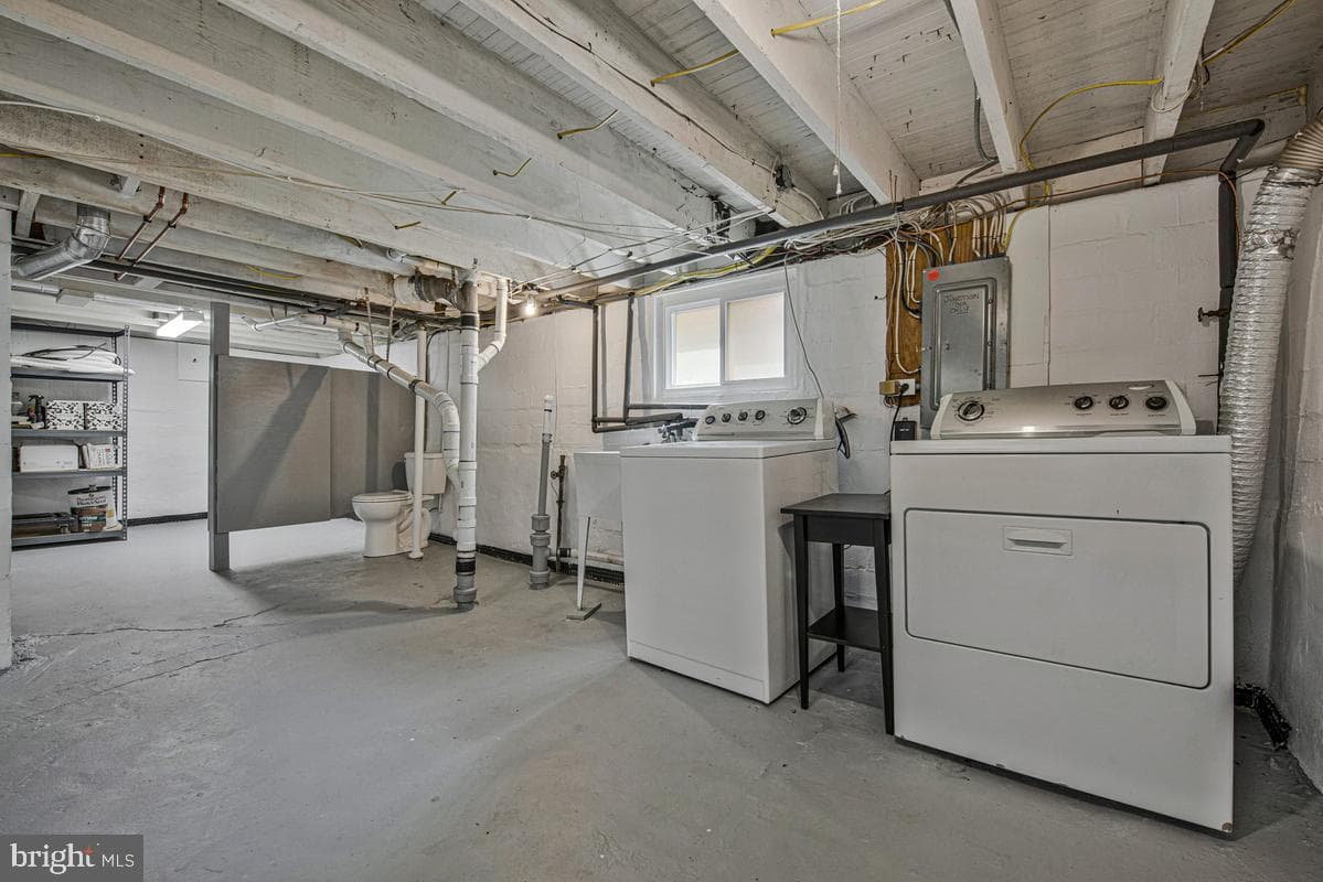 4221 Kennedy Street photo 37