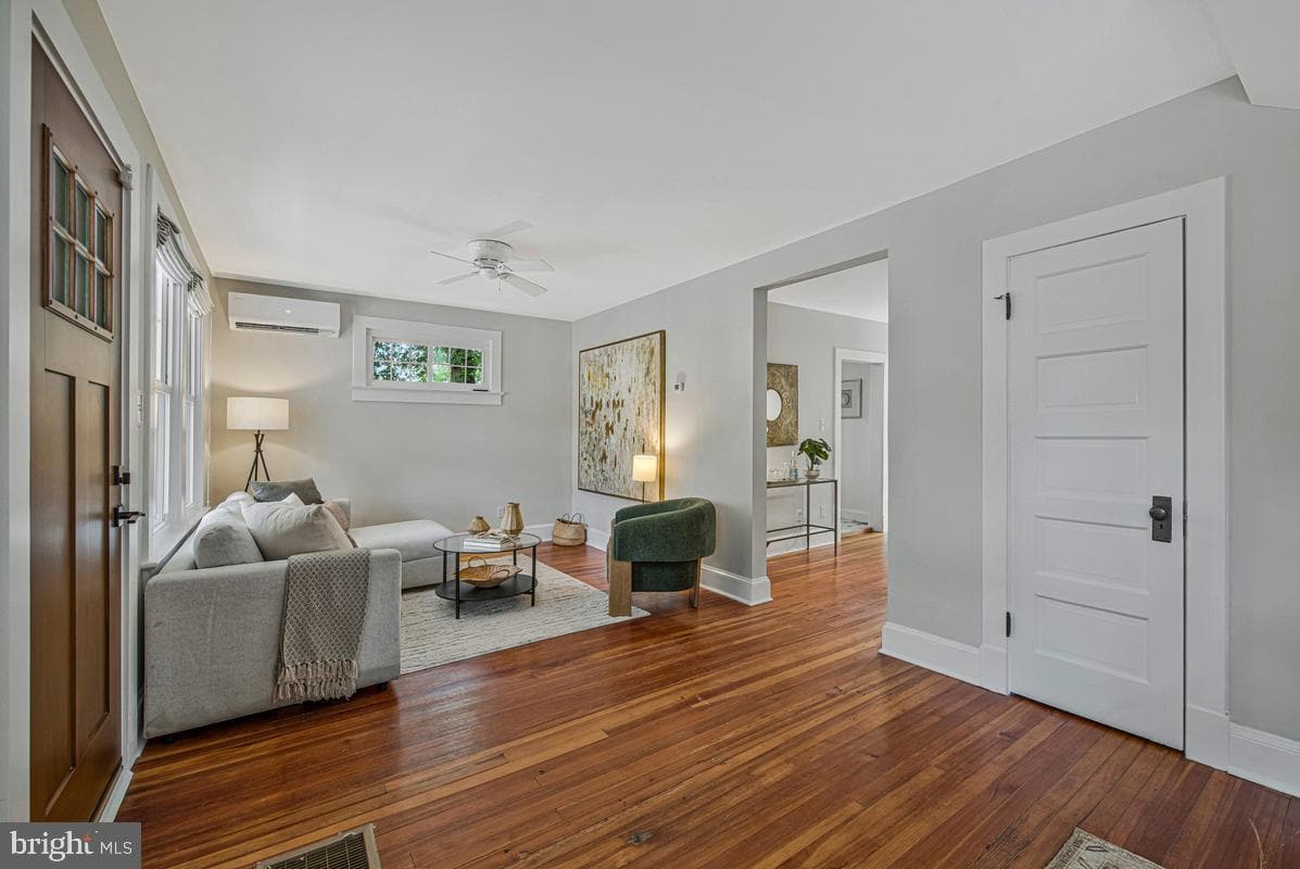 4221 Kennedy Street photo 9