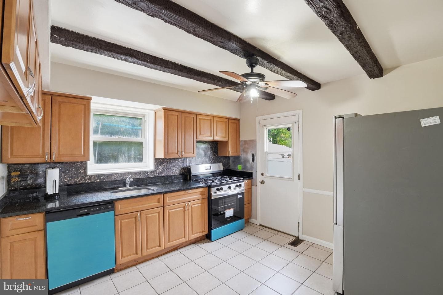 2217 Lakewood Street photo 6