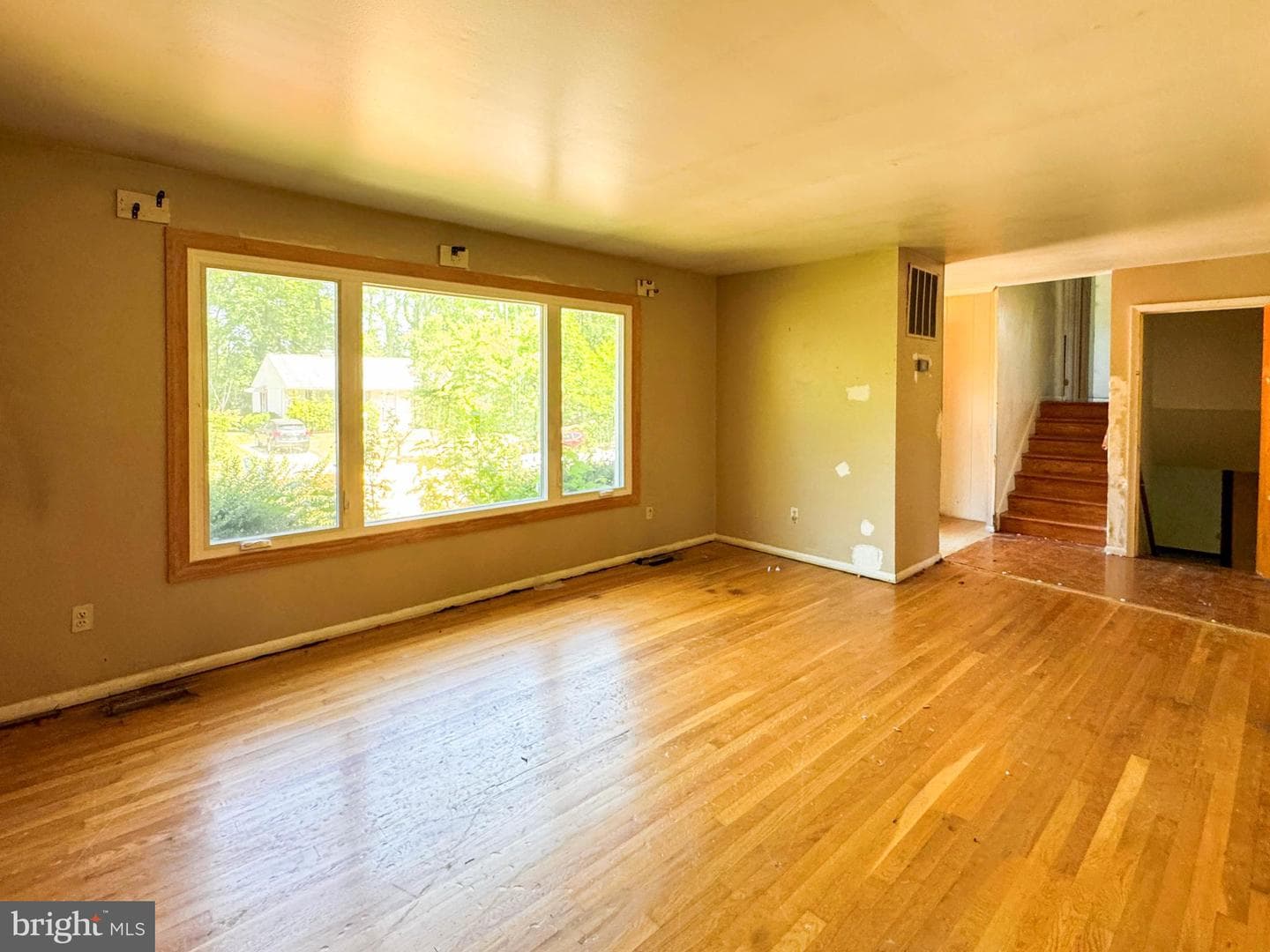 11009 Belton Street photo 6