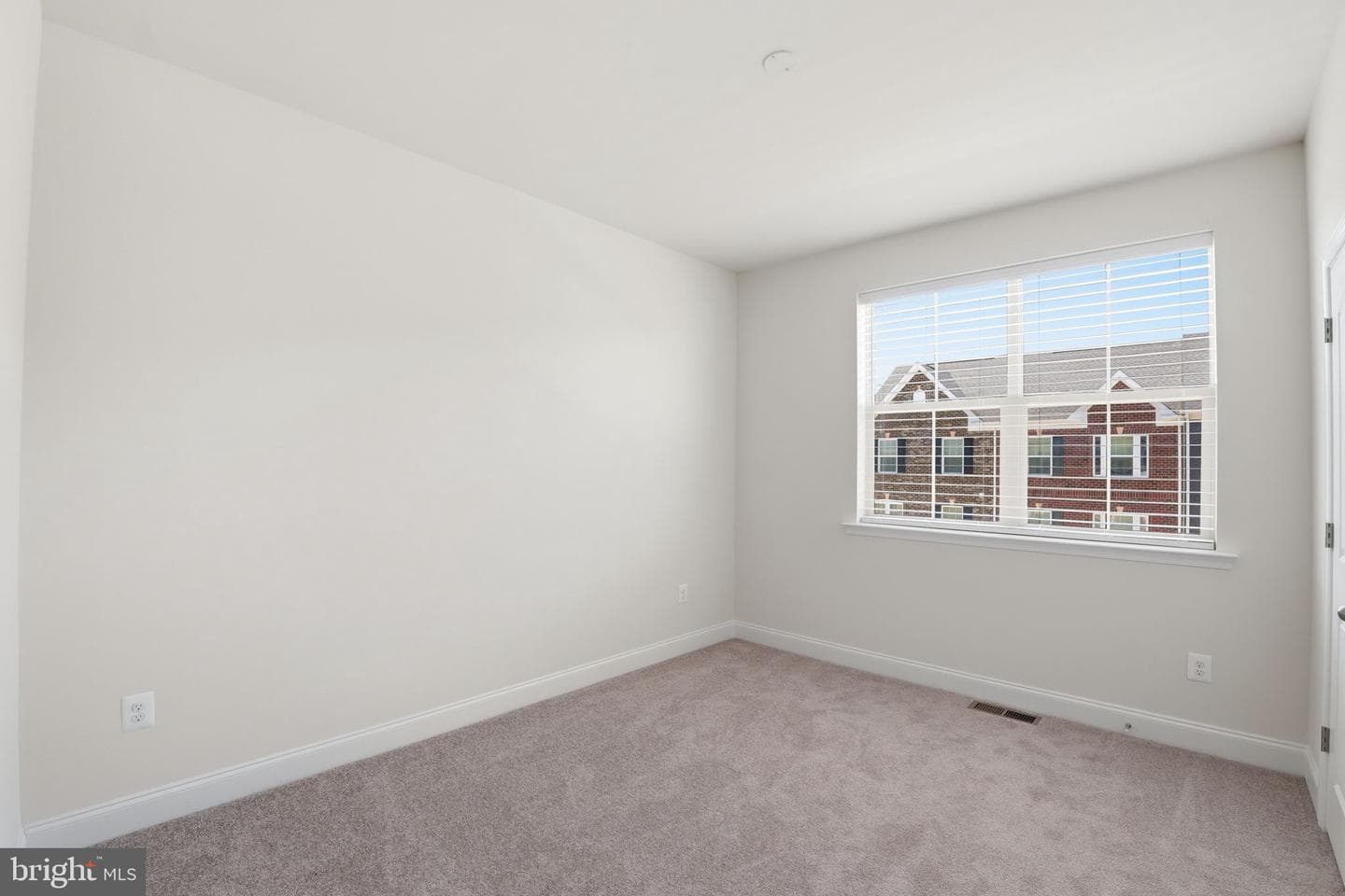 16572 Fife Way photo 18