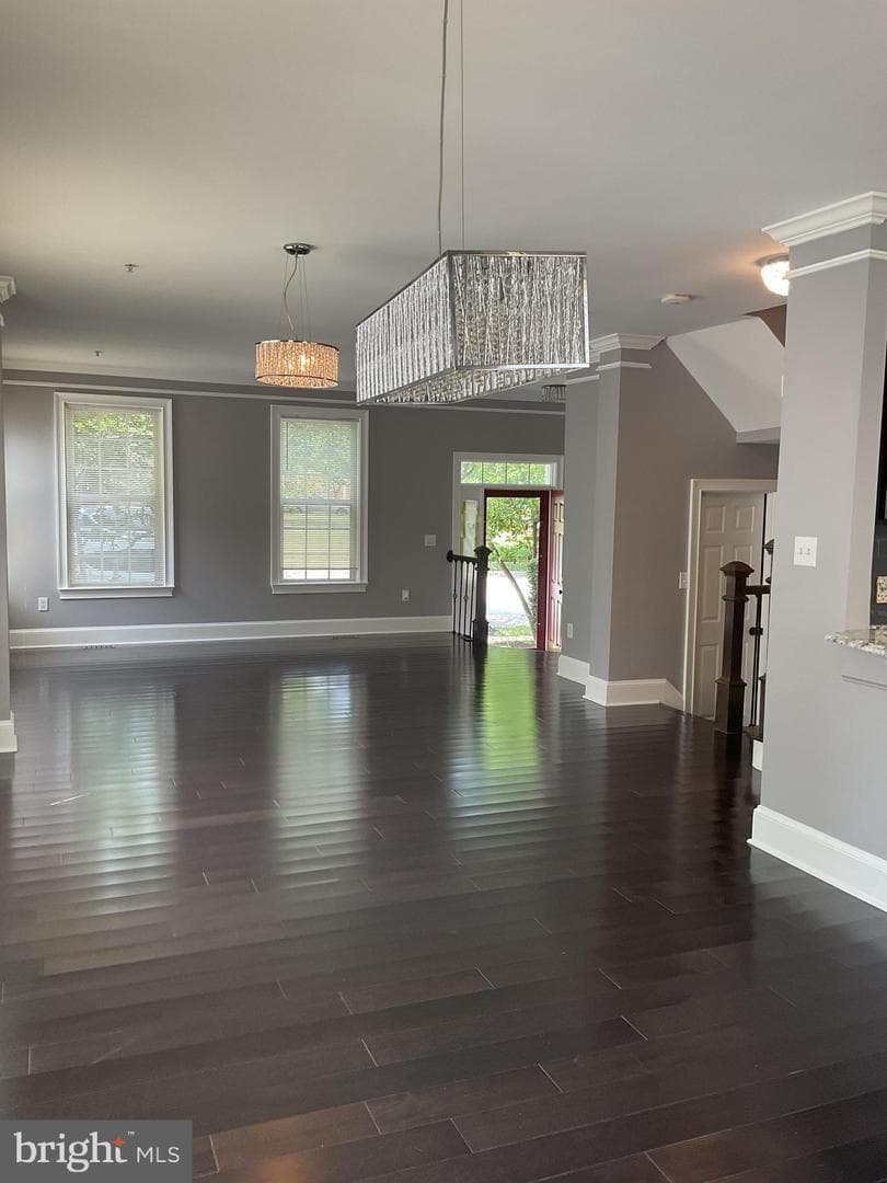 1701 Chinaberry Court photo 4