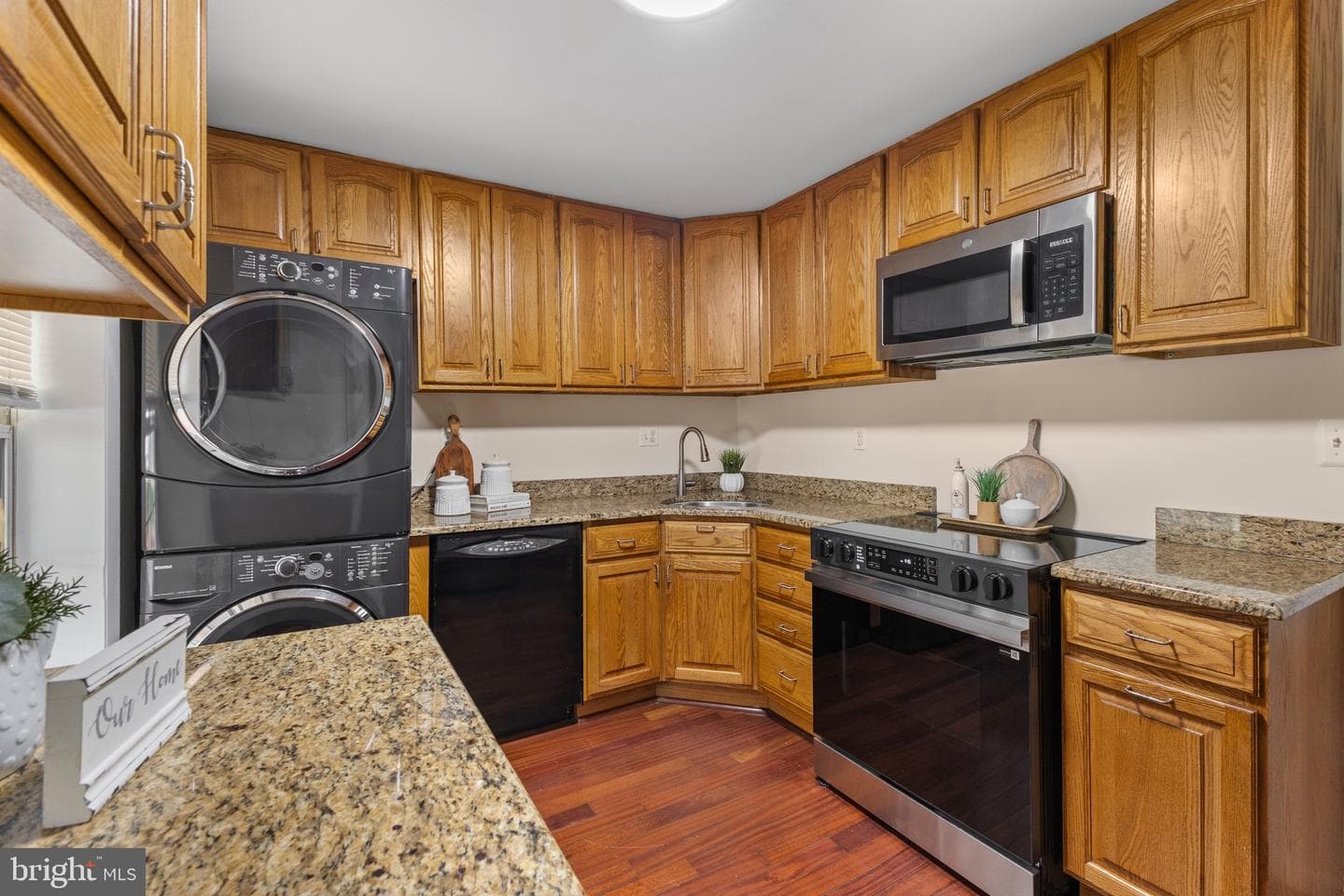 702 4th Street photo 10
