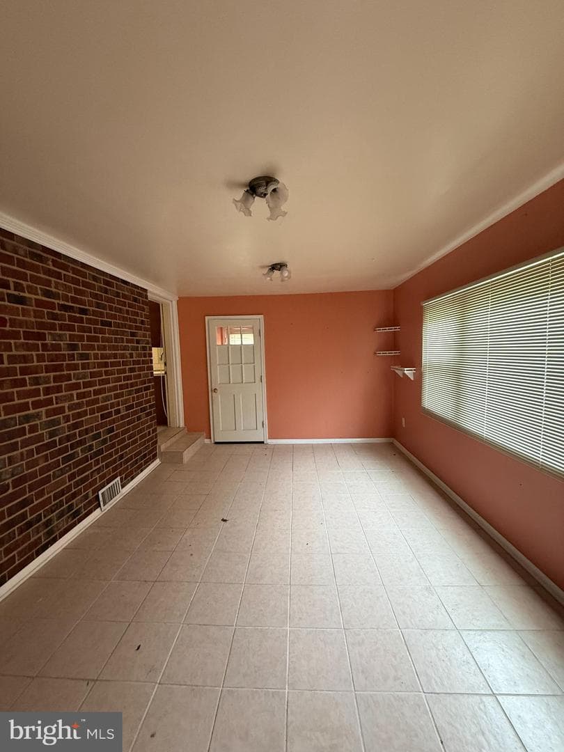 3413 Dunnington Road photo 6