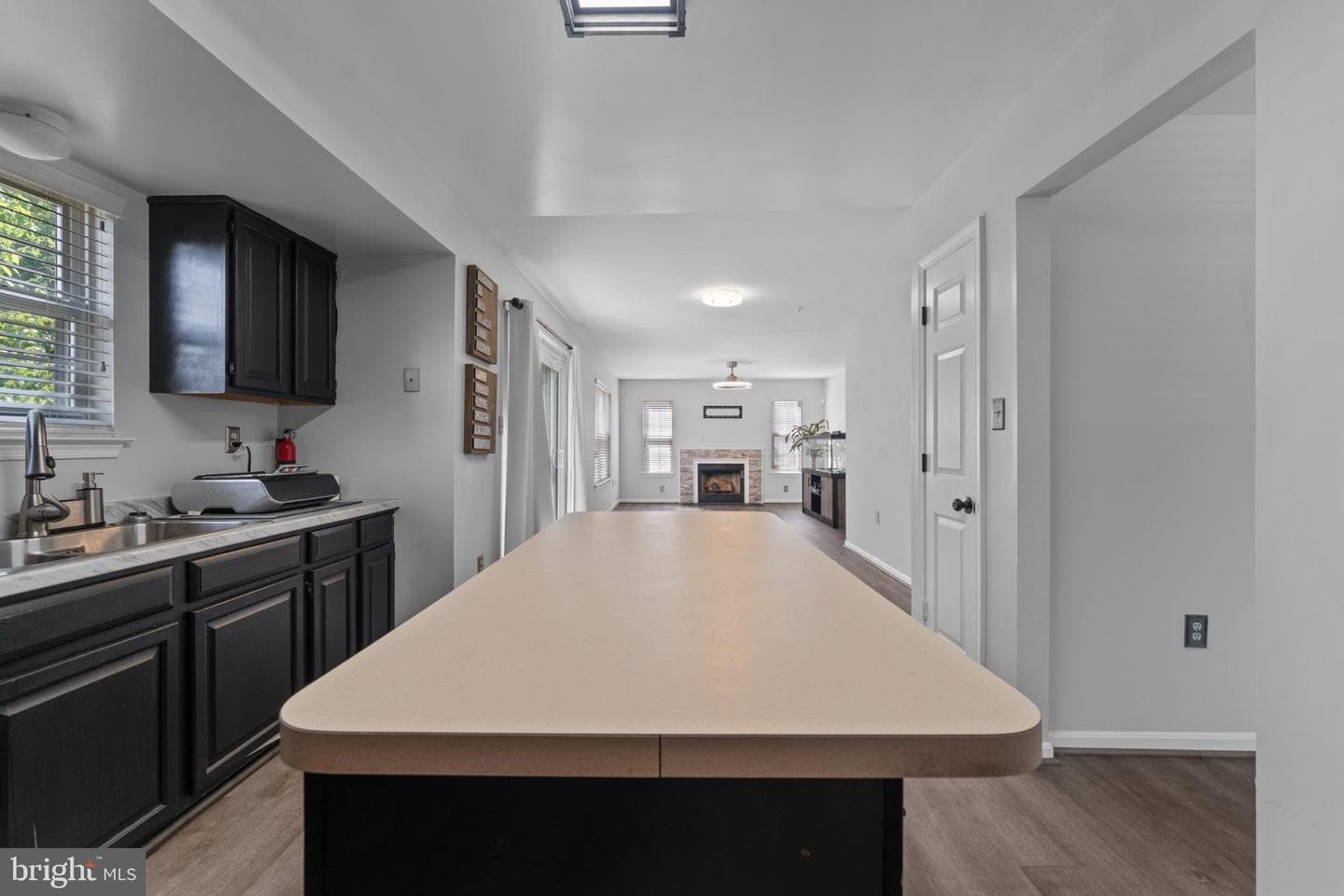 10700 Wembrough Place photo 19
