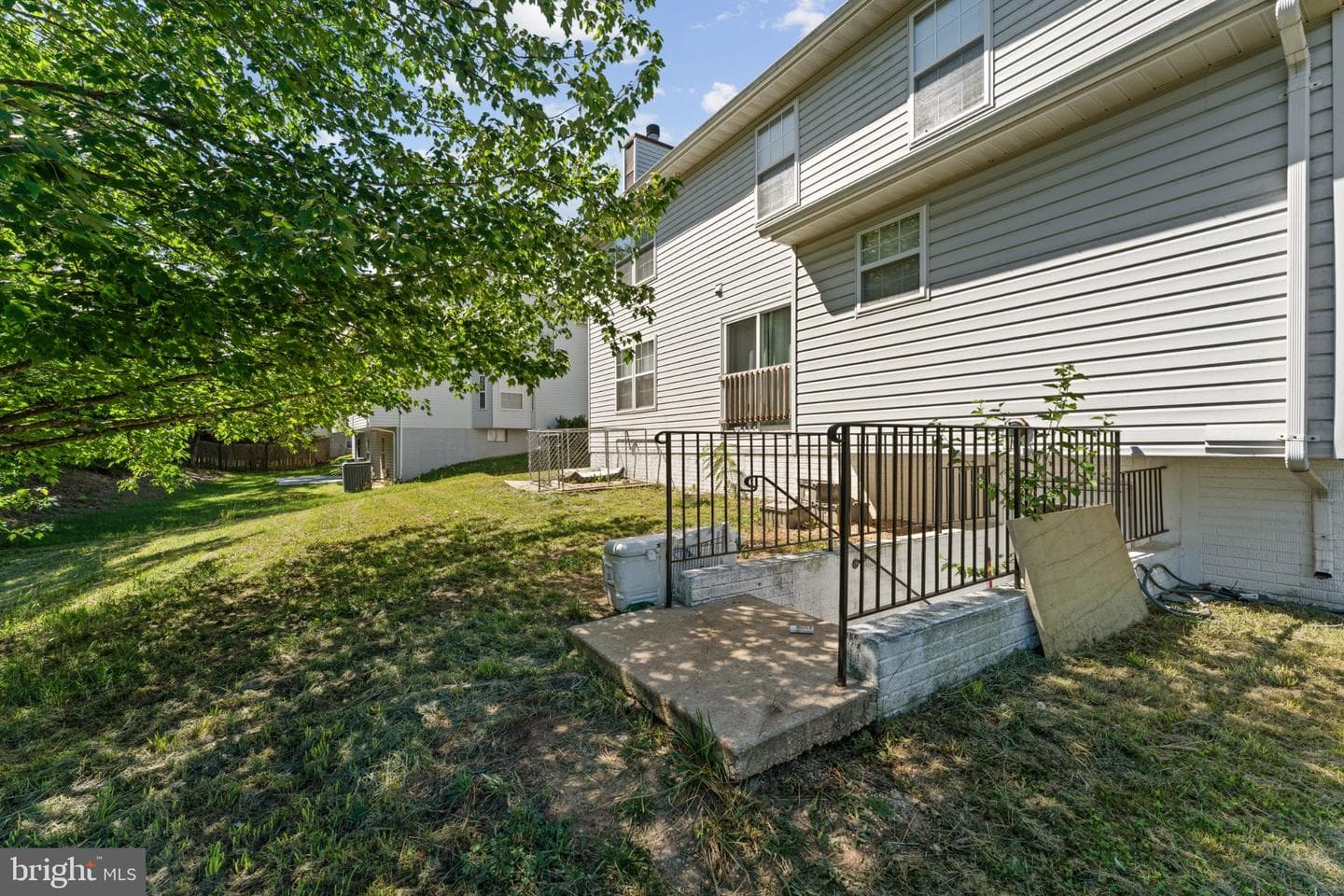 10700 Wembrough Place photo 4