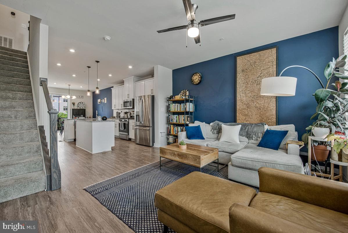 6204 Editors Park Drive photo 17