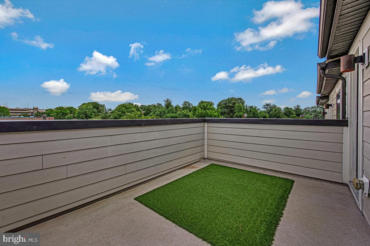 6204 Editors Park Drive photo 35