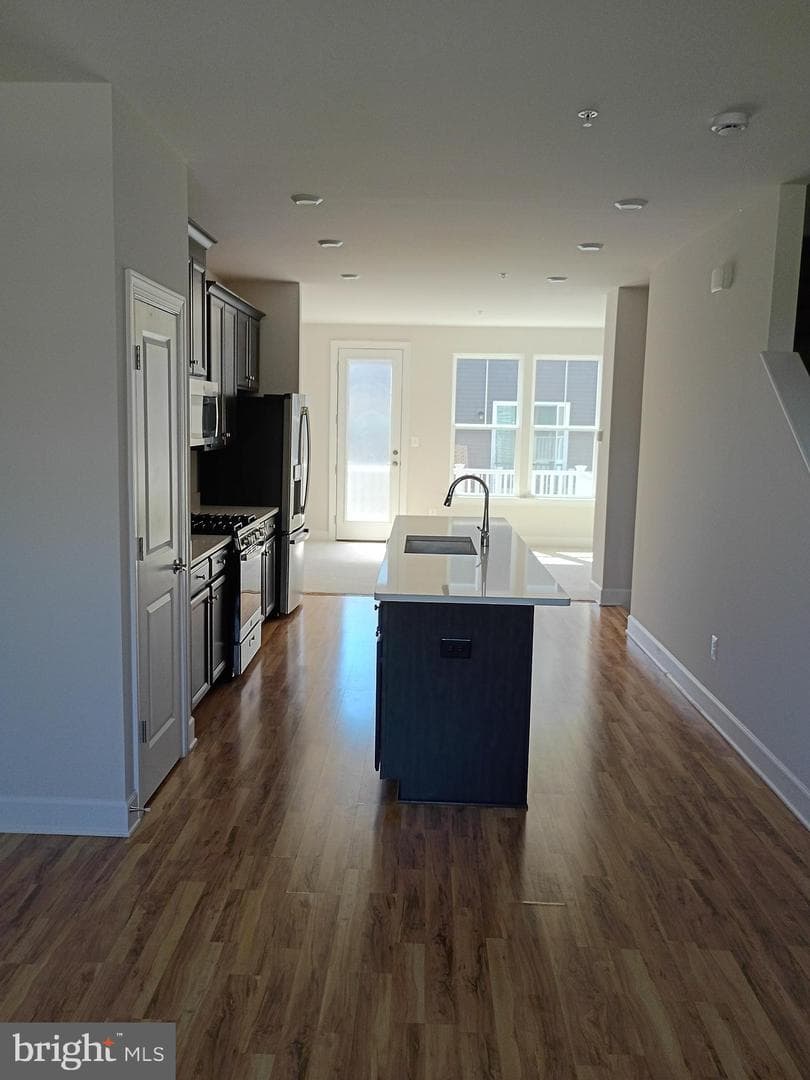 3525 Carnaby Street photo 25