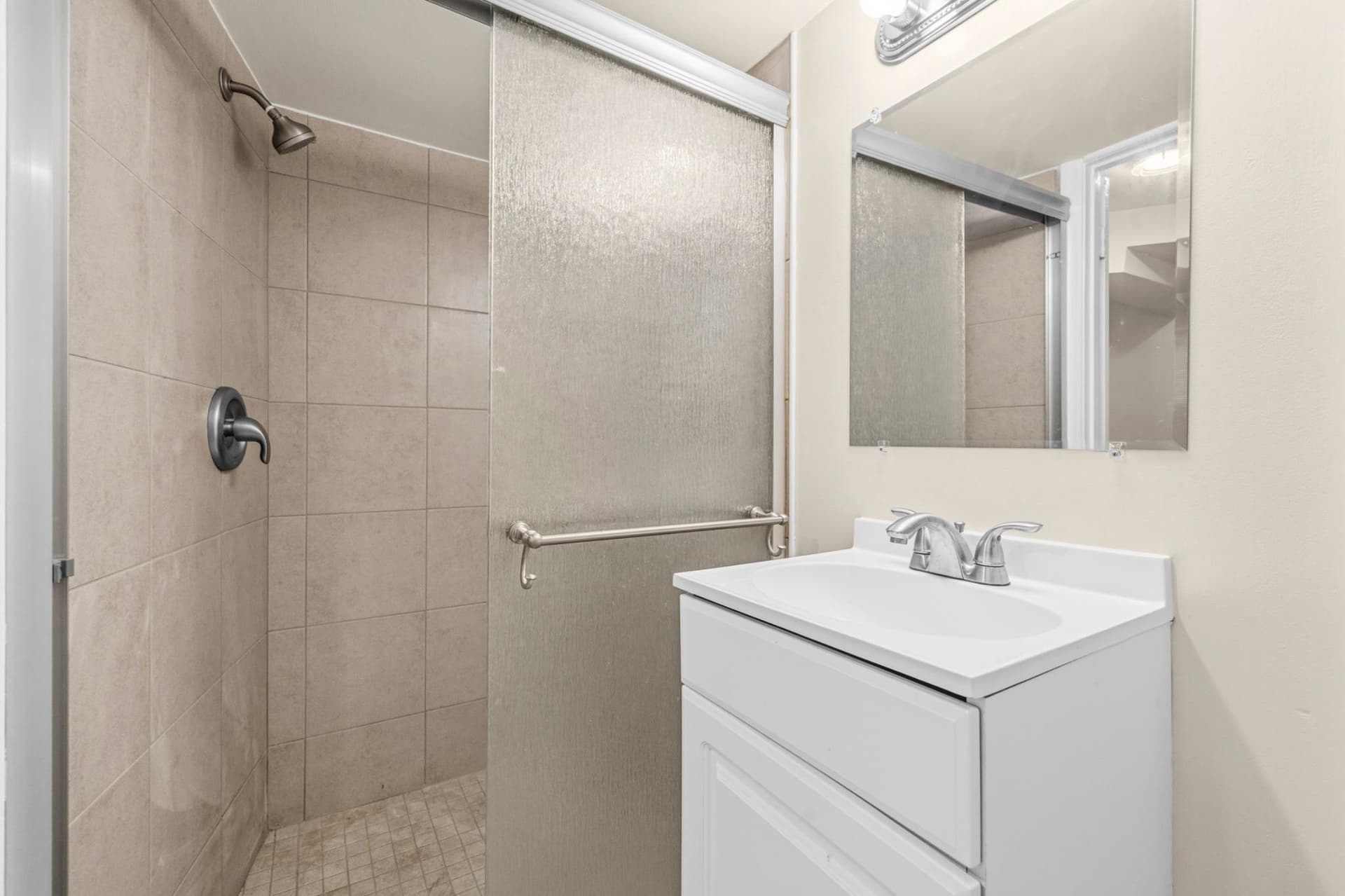 1504 Birchwood Drive photo 19