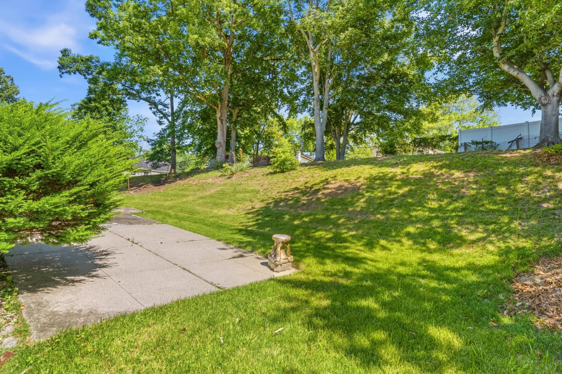 1504 Birchwood Drive photo 23